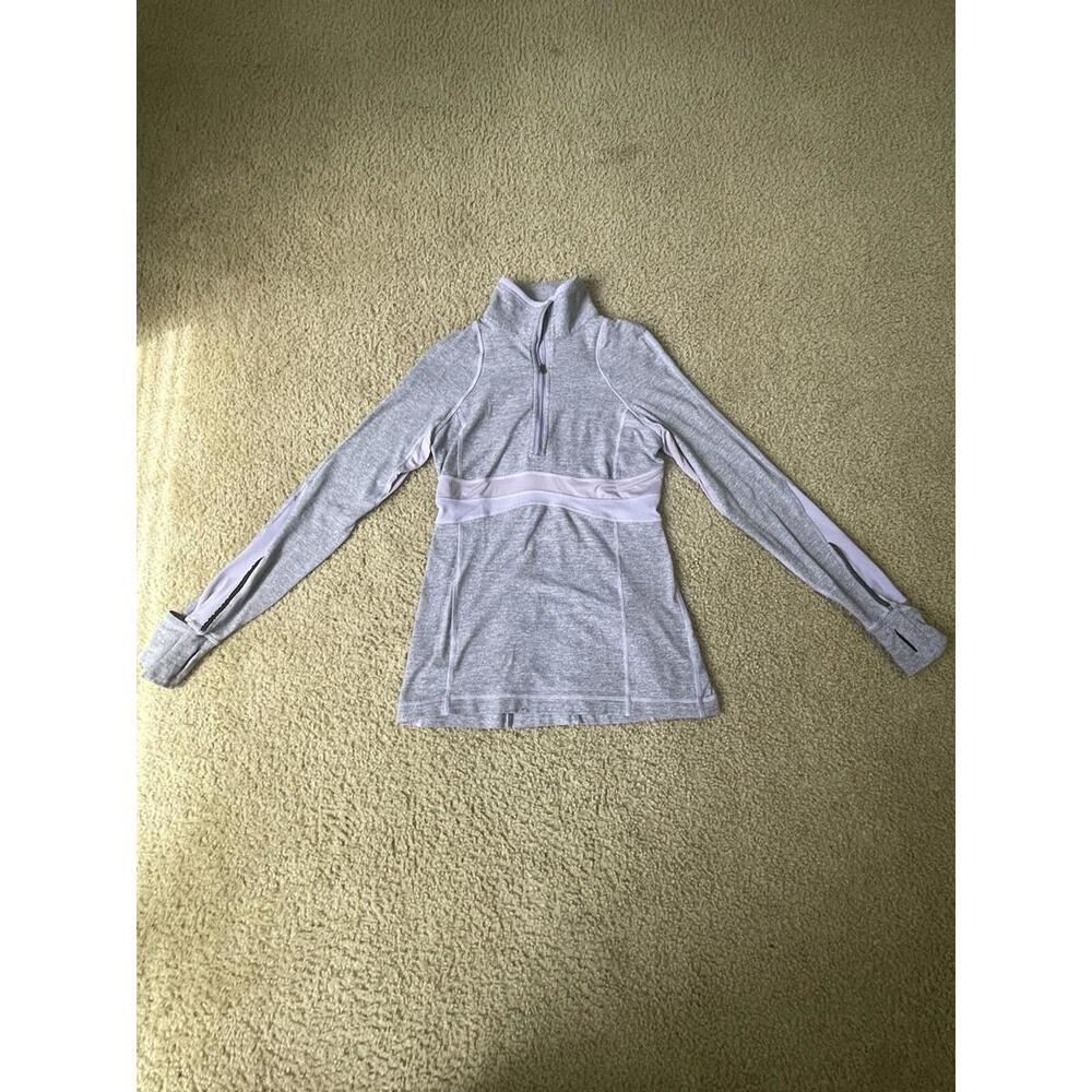 Lululemon Sweatshirt sz 4 Pull-Over Top Long Sleeve Cold Hands Warm Heart Purple